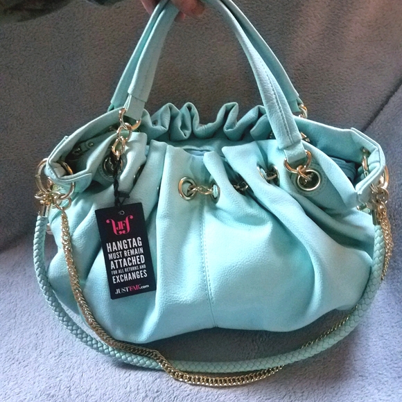 JustFab Handbags - Beautiful Mint Green Purse